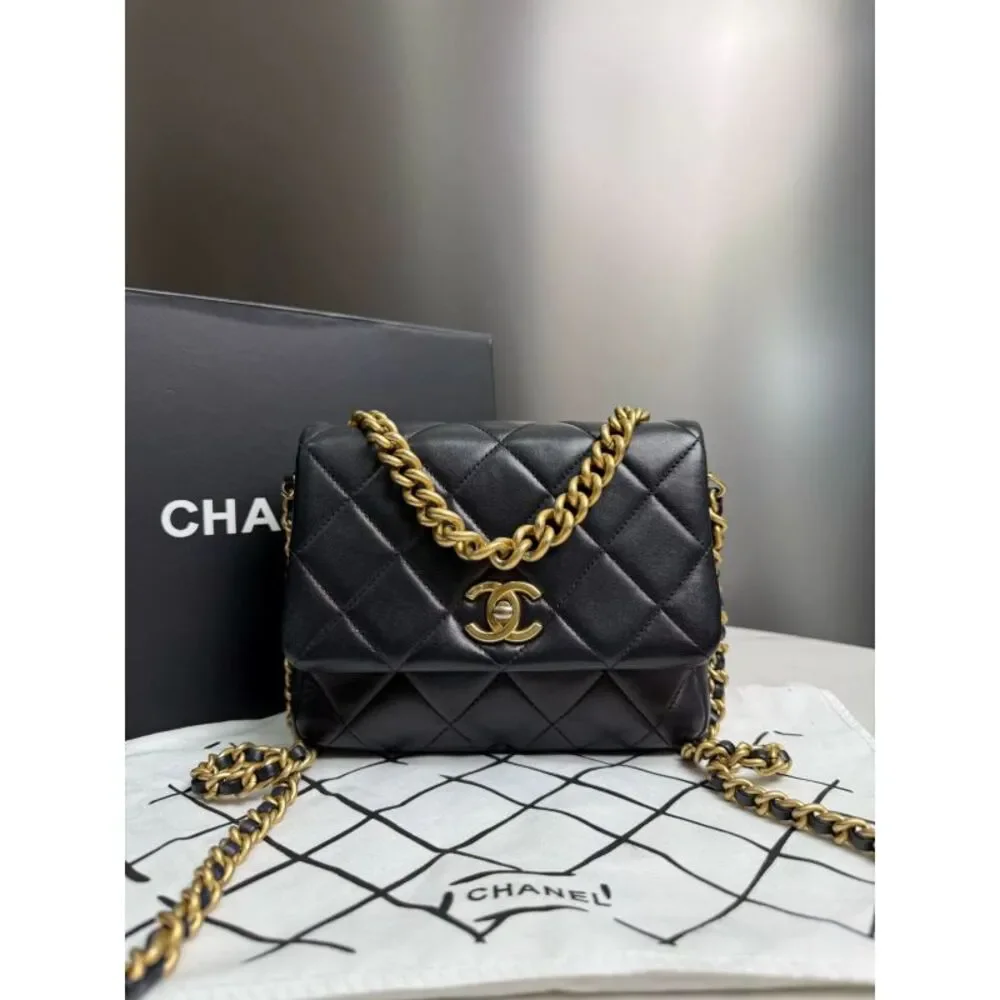 Chanel Women Pre-Loved Bag Very Good Condition